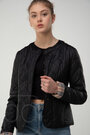 Коротка стьобана куртка з шарфом BUTTON чорний колір купити Стрий 03