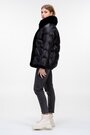 Коротка зимова куртка з хутром PANGMILLION колір чорний купити Полтава 2