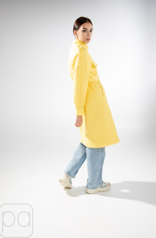 Стильна стьобана куртка з поясом жовтого кольору купити Полтава 3